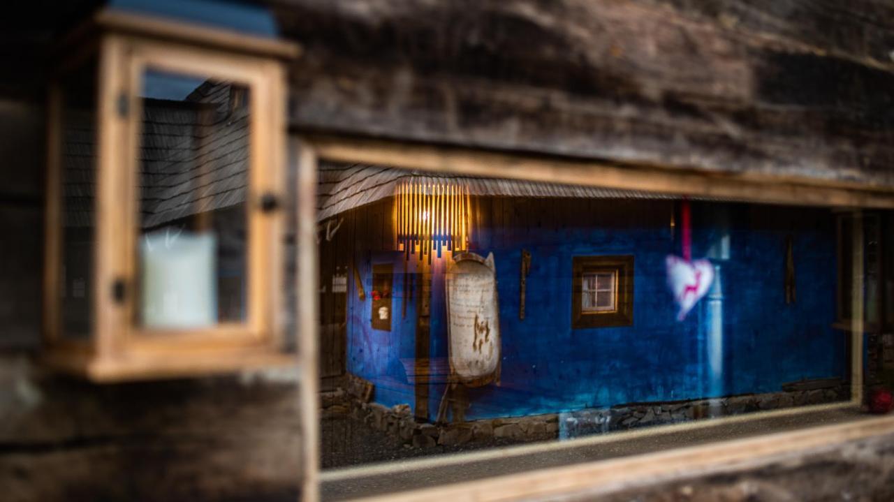 Iz De Maramures Rural Hotel (Adults Only) Surdesti  エクステリア 写真